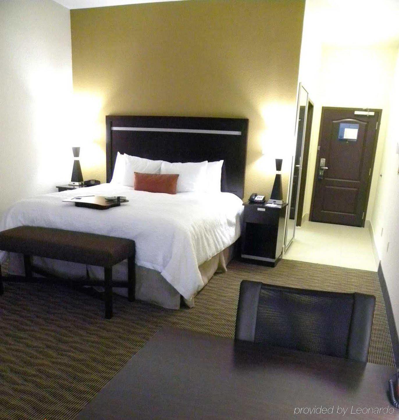 Hampton Inn & Suites Dallas I-30 Cockrell Hill, Tx Habitación foto